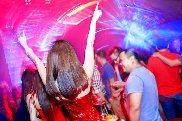 Saigon Nightlife: Best Clubs and Bars [2024]