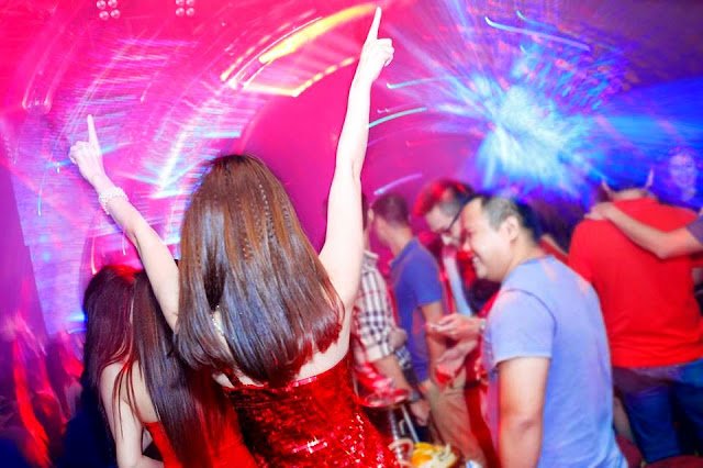 Saigon Nightlife: Best Clubs and Bars [2025]